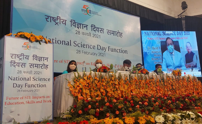 Science communicators awarded on National Science Day