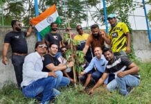 ग्रीनमैन विरल देसाई ने प्रदूषण के खिलाफ सत्याग्रह के तहत मनाया स्वतंत्रता दिवस Greenman Viral Desai celebrated Independence Day as a part of Satyagraha against pollution