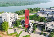 बरसात से सड़क-क्षति का आकलन करने के लिए नया मॉडल New model to assess heavy rainfall-induced road damages