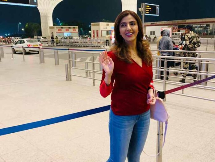 Jyoti Saxena Rings In Christmas Vibes; Looks Alluring In Her Red Sweatshirt As She Heads For A Mini Vacation To Dubai