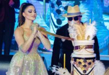 उर्वशी रौतेला ने अपने अरमानी शो के लिए पहनी माइकल सिन्को की १५ लाख रुपए की ड्रेस, कर रही है अपने अदाओं से कातिल Urvashi Rautela Dons Rupees 15 Lakh Michael Cinco Dress As She Stuns As A Showstopper In An Armani Show Leaves Fans Enchanted With Her Video