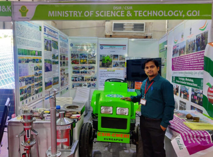 Rural technology exhibition became the center of attraction in the National Panchayati Raj Day celebrations