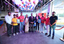 गुजरात में ग्रुप लैंडमार्क वोक्सवैगन डीलर्स ने वर्टस डिलीवरी में बनाया इंडिया बुक ऑफ़ रिकोर्ड्स और एशिया बुक ऑफ़ रिकोर्ड्स Group Landmark Volkswagen Dealerships in Gujarat make it to India Book of Records and Asia Book of Records for VW Virtus Deliveries