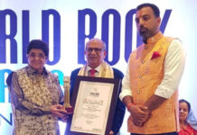 दो ओलंपिक में डाइविंग जज रहनेवाले मयूर व्यास ‘लाइफ टाइम अचीवमेंट अवार्ड्स’ से किरण बेदी के हाथों सम्मानित Mayur Vyas a diving judge in two Olympics honored with 'LifeTime Achievement Award