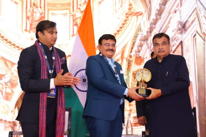 India's No. 1 Sakhiya Skin Clinic Honored as 'Most Trusted Skin Clinic Chain' at Indian Achievers Award by Minister Nitin Gadkari
