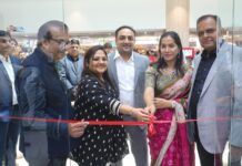 नवाबों के शहर में लाइमलाइट डायमंड्स के स्टोर का हुआ ग्रैंड लॉन्च Grand launch of Limelight Diamonds store in the city of Nawabs (1)