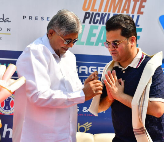 माननीय श्री चंद्रकांत पाटिल ने अभय भुतडा फाउंडेशन की ओर से आयोजित अल्टीमेट पिकलबॉल लीग का उद्घाटन किया
