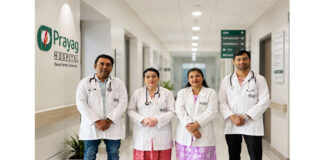 प्रयाग हॉस्पिटल ने एक हाई-रिस्क ट्रॉमा सर्जरी कर बुरी तरह सड़क दुर्घटना में जख्मी 74 वर्षीय मरीज की जान बचाई